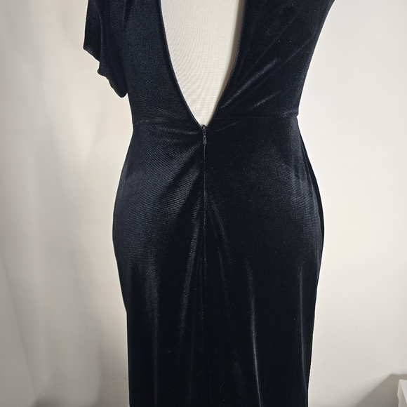 Jenny Yoo Black Velvet Jordan Asymmetrical Shoulder Formal Bridesmaid Dress 10 - Picture 9 of 16